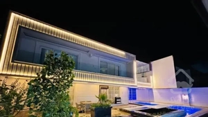 آپارتمان ۷۰ متر با ۱۰۰ متر حیاط اختصاصی لادن