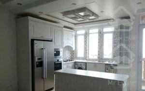 ۷۳ متر/تک واحدی/فول امکانات/ نما تراورتن