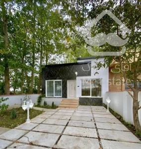 ویلایی همکف نوساز جاده جنگلی۲۲۰زمین/۱۰۰بنا/سندار