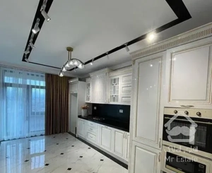 ۳۳۰متر چهار خواب طبقات بالا نیاوران