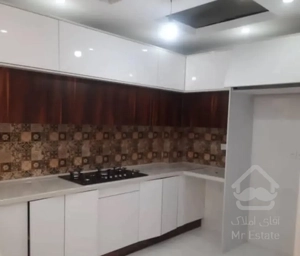 ۸۲متر/۲خواب/تکواحدی/پارکینگ و انباری و بالکن