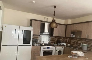 ۷۷ متر حاشیه با حیاط اختصاصی