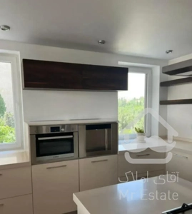 واحد ۱۳۰ متری سه خواب (عقیلی)