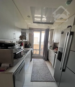 آپارتمان 79 متری دوخواب فول گلدار