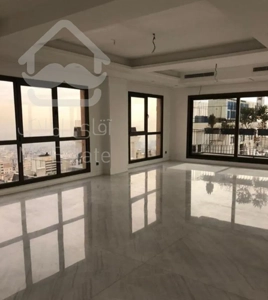 ۸۰متر/ طبقه چهارم/نما سنگ/ بازسازی/ قناد ساماینه