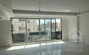 فروش اپارتمان  ۲۲۰  تک واحد طبقه اخر