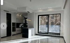 اندرزگو ، ۱۳۵متر نوساز مدرن، ۲پارکینگ ، پاگرد مجزا