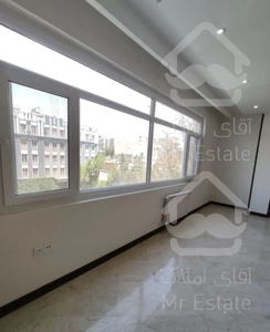 ۱۱۱ متر ۲ خواب سالن پرده خور فول طبقه ۶ ویو دار