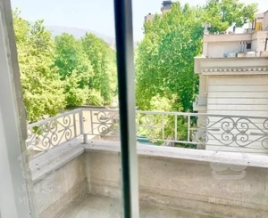 157 متر بر مقصود بیک