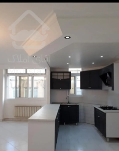 فروش آپارتمان ۸۵ متری ۲ خوابه رو به روی پارک لاله