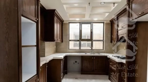 آپارتمان ١٢٠ متری ولنجک(خیابان اصلی،فول)