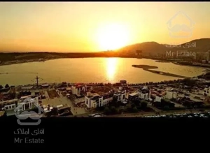 ۱۴۵متر با ویو کامل دریاچه/باملند/تراس قابل چیدمان