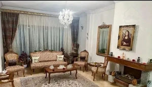 نیاوران ۱۴۰ متر دو خواب ارزنده قدرالسهم دار