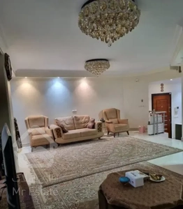 خواجه عبداله ۱۳۰ متر ۳ خوابه با حیاط مستقل