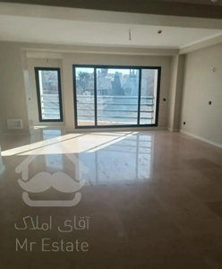 145متر سه خوابه نوساز دوپارکینگ گاندی 360م