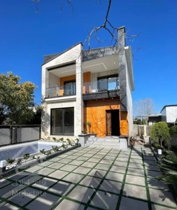 فروش فوری ویلادوبلکس بقیمت250متر/استخردار/سنددار