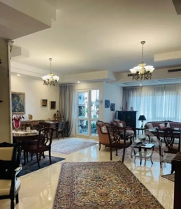 فروشی ۲۱۰ متر ۳ خوابه نیاوران