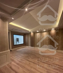 آپارتمان ۲۴۵ متری برای فروش در نیاوران