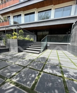 ۱۲۶متری*فول امکانات*۳خوابه*ولیعصر مطهری کلیدنخورده