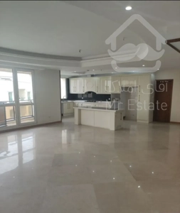 اجاره 210 متری اختیاریه