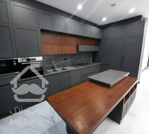 فروش آپارتمان۳۲۰ متری ،۳ پارکینگ