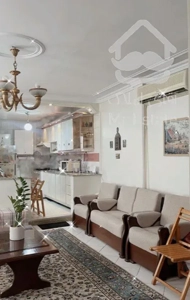 ۵۷ متر.   دو خواب.   طلا.   پارکینگ‌دار. دلالی