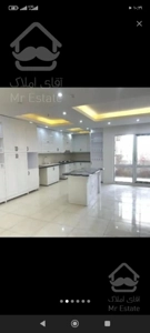 سه خوابه/ واحد جلو/در محدوده برند ساز