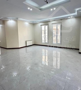 ۷۵متر سالن پرده خور روبه آفتاب