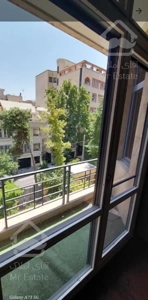 ۱۳۰متر ۳خ بازسازی شده تراس کاربردی