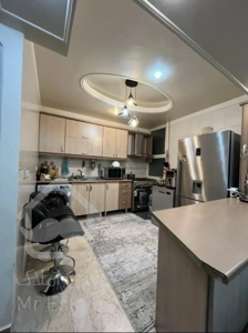 آ‌پارتمان ۶۱متردوخواب سالن پرده خور