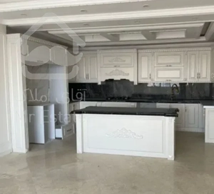 آپارتمان‌۲خوابه‌غرق در نور