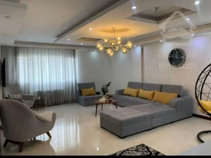 ۱۰۵ متر شهرک راه اهن نور گیر عالی