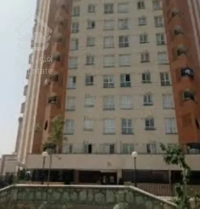 ۹۰ متر طبقه اول | تراس سراسری با فضای دلباز و نور فراگیر | برج مسکونی شهرک ولیعصر تهران