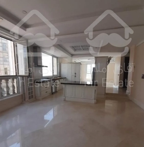 100 متری در پاسداران با امکانات