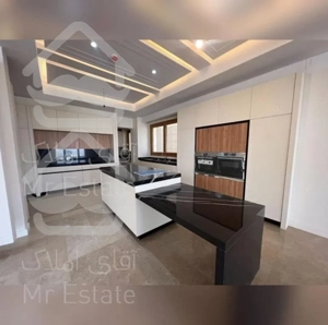 210 متر تاپ لوکیشن دروس