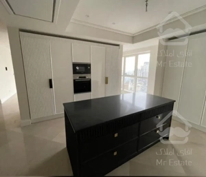 فروش آپارتمان 302متری در نیاوران