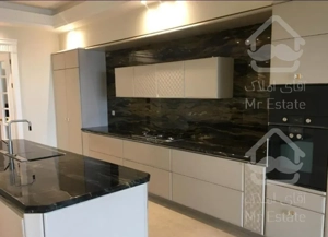 130 متری در اختیاریه بازسازی شده