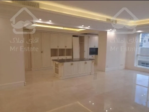 175 متر در پاسداران فرعی دنج