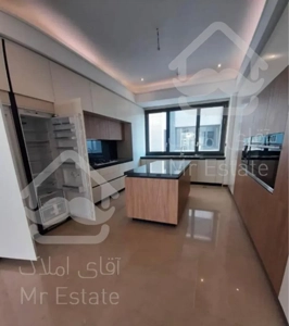 آپارتمان ۲۲۷ متری برای اجاره در زعفرانیه