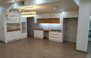 آپارتمان ۲۲۰ متری برای اجاره در قیطریه