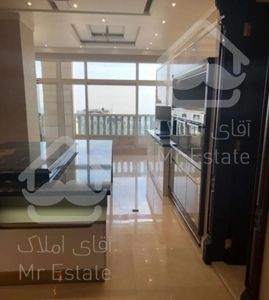 آپارتمان ۲۳۰ متری برای اجاره در قیطریه