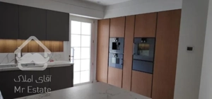 آپارتمان ۲۱۰ متری برای اجاره در ولنجک