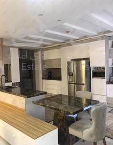 آپارتمان ویلایی ۱۸۵متر سه خواب