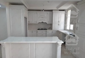 آپارتمان نوساز ۱۳۸متری شهرک غرب