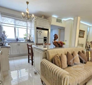 آپارتمان خوش نقشه دو خواب