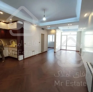 ۶۰ متر بازسازی شده رو به آفتاب