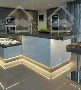 ۱۲۰ متر/واحد جلو/ شناور در نور/ کم واحد/ اعیان نشین