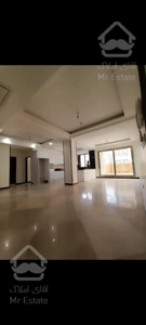 ۱۳۱متر ۳ خواب نوساز سند آماده دارای مشاعات