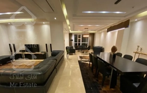 ۲۱۰ متر ۳ خواب فول مشاعات قلهک(پابرجا)