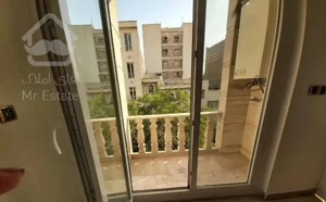 همیلا / ۱۱۷ متر ۳ خواب / فول/ ۲ پارکینگ